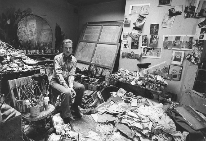 Francis Bacon nel suo studio