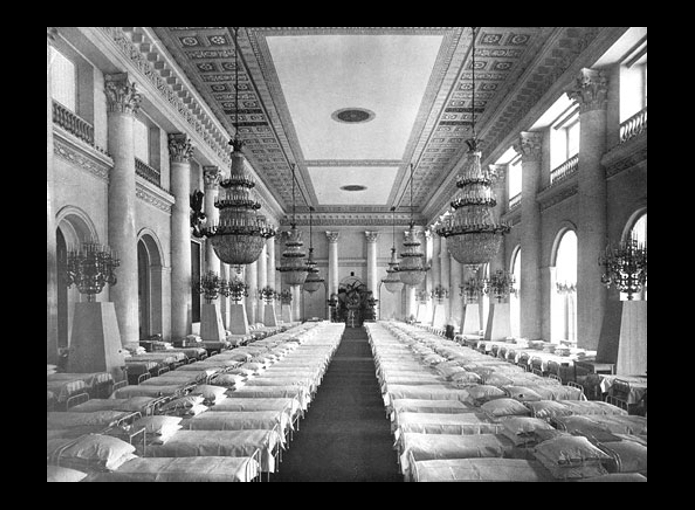 I corridoi dell’Ermitage durante la prima guerra mondiale