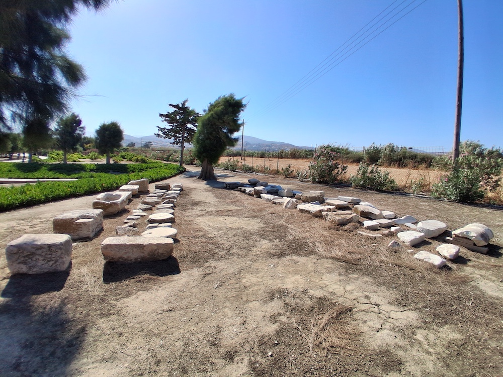 Veduta dell'area del santuario di Dioniso a Yria