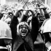 Manifestazione femminista a Roma nel 1977 square